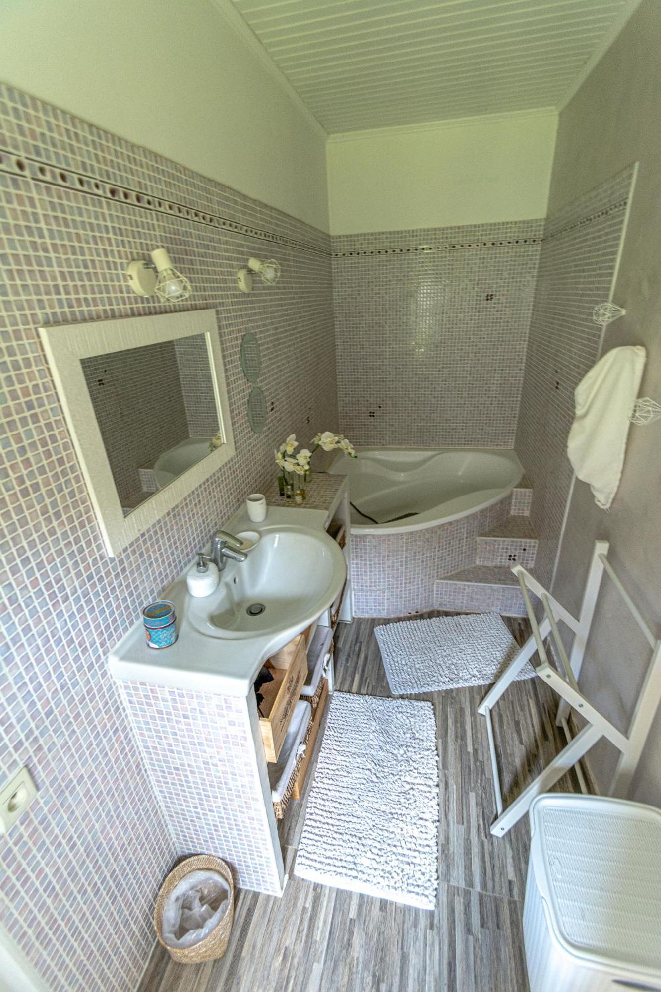 Le Baratier - Demeure De Charme Sauna & Piscine Calvisson Esterno foto
